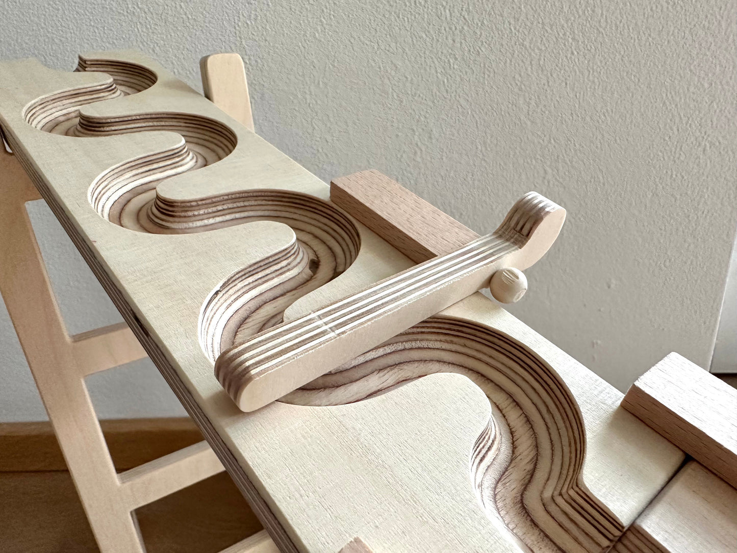 Schranke für Murmelbahn Platten