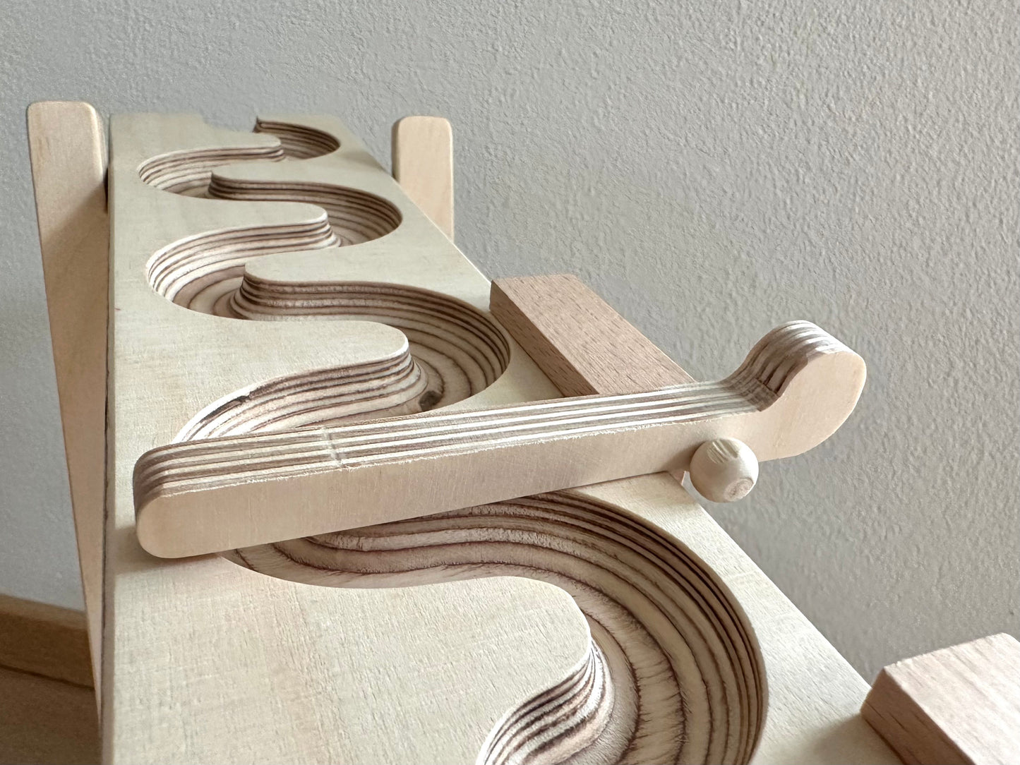 Schranke für Murmelbahn Platten