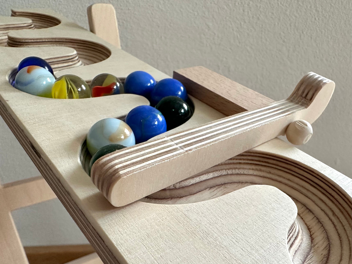 Schranke für Murmelbahn Platten