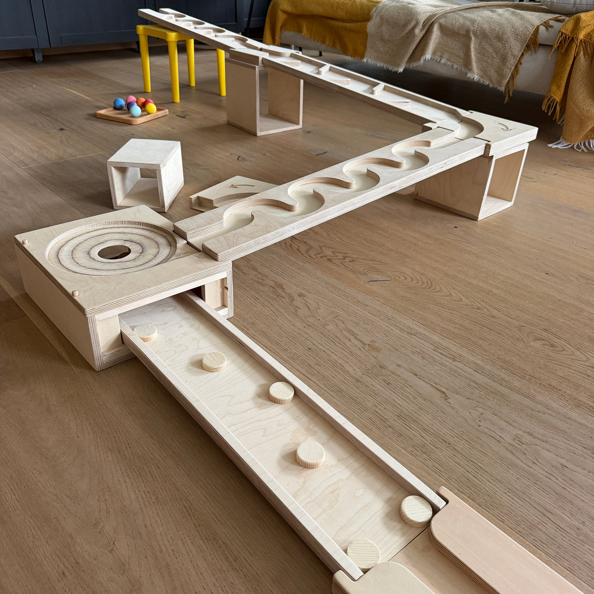 Kugelbahn mit Holzkästen – 5 cm Kugeln