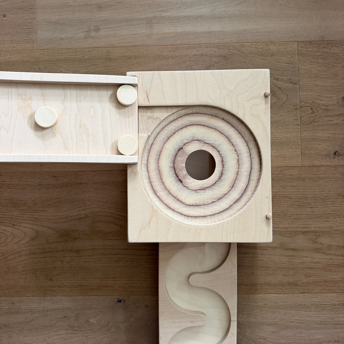 Kugelbahn mit Holzkästen – 5 cm Kugeln