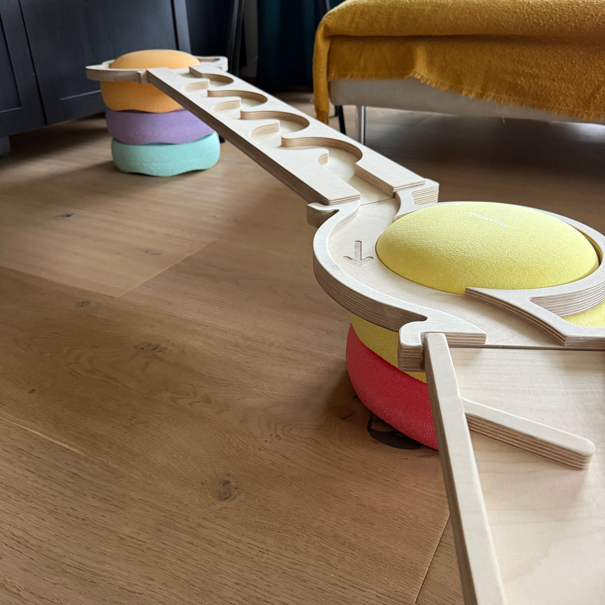 Große Kugelbahn auf Stapelsteinen – 5 cm Kugel