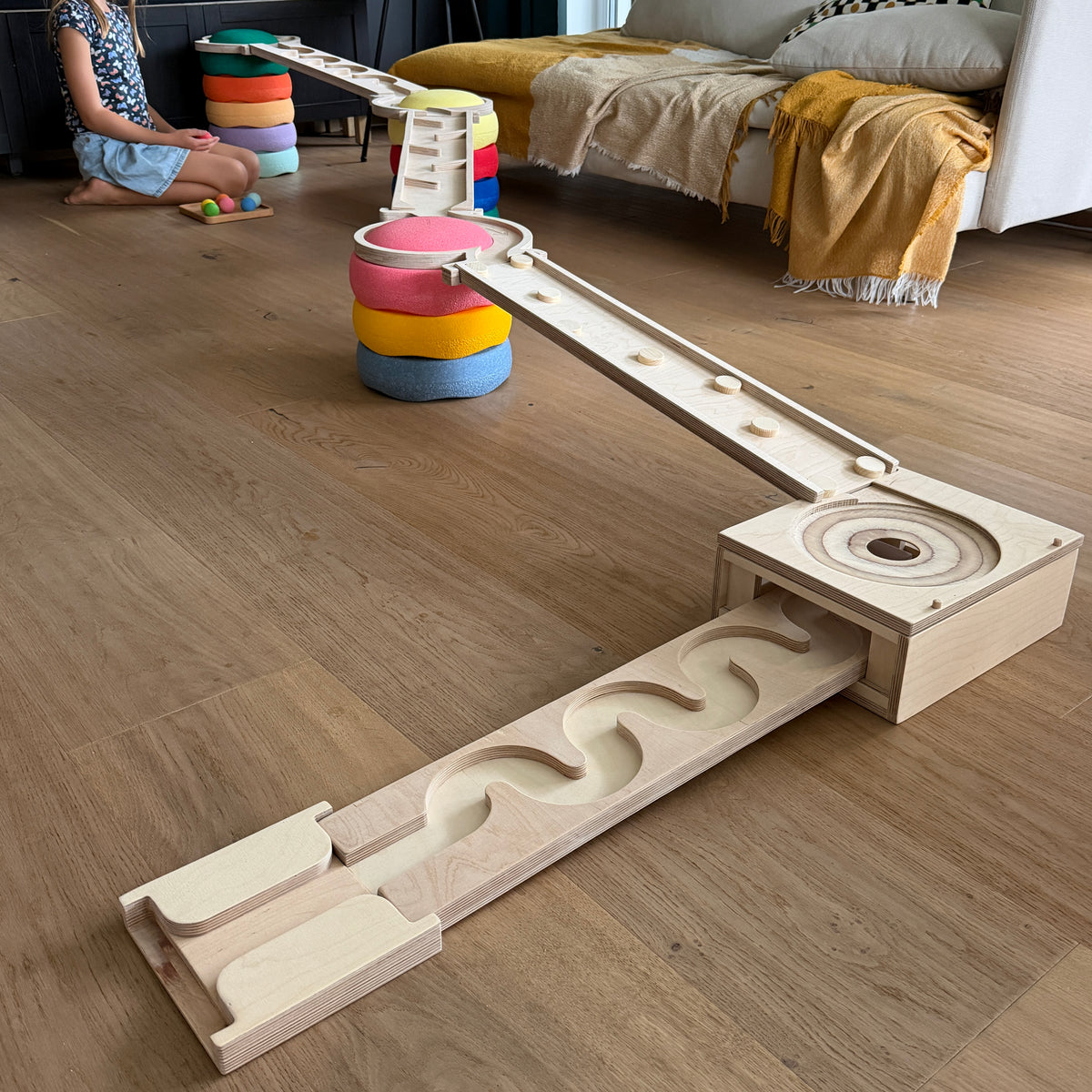 Große Kugelbahn auf Stapelsteinen – 5 cm Kugel