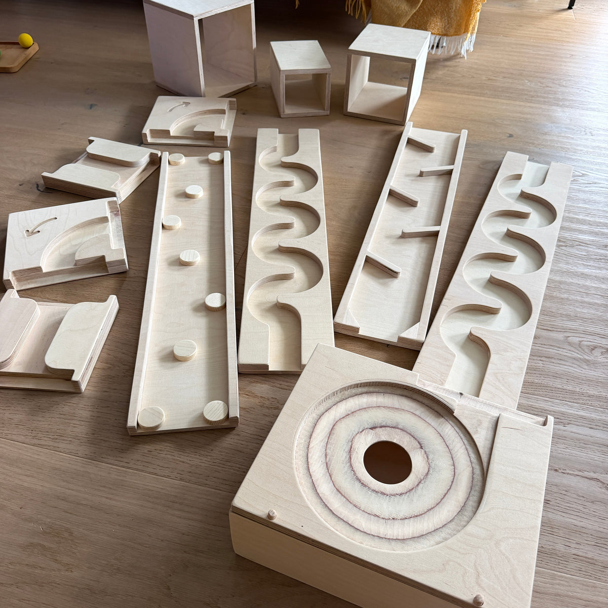 Kugelbahn mit Holzkästen – 5 cm Kugeln