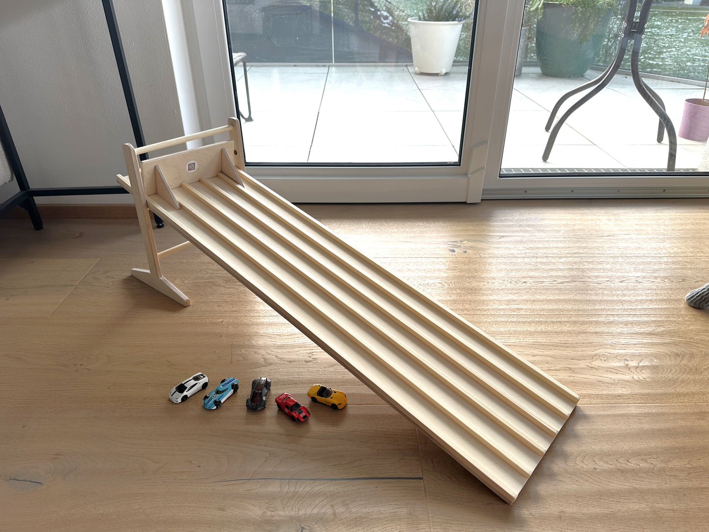 Flitzer Rennstrecke aus Holz – 1 Meter | Für 5 Autos | Optional mit Leiter/Turm | Handgefertigt | Kompatibel mit Murmelbahn & Erweiterungen