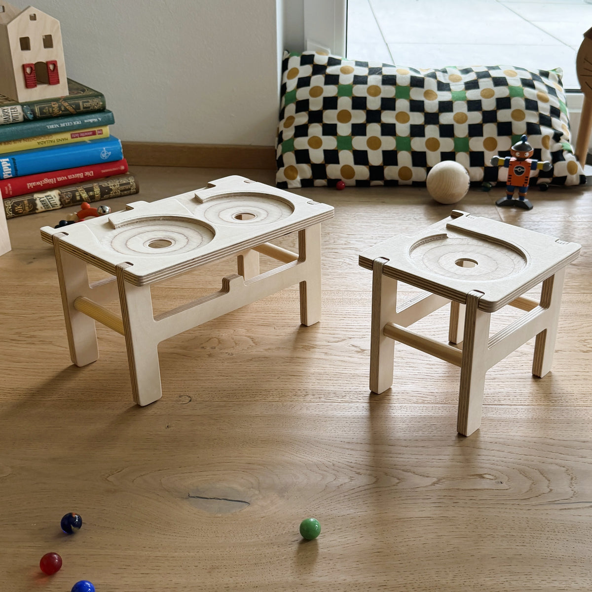 Funnel for marble run